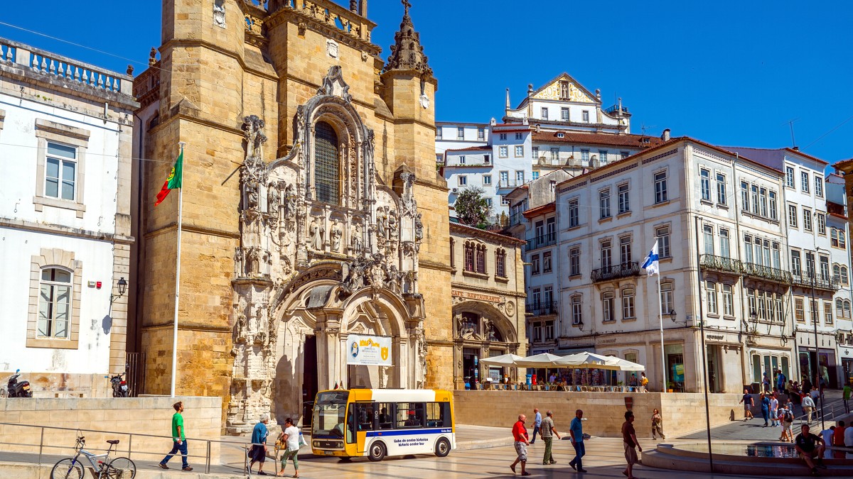 Afirmação do cristianismo não passa pela «inibição cultural» nem pela «sobranceria judicativa»