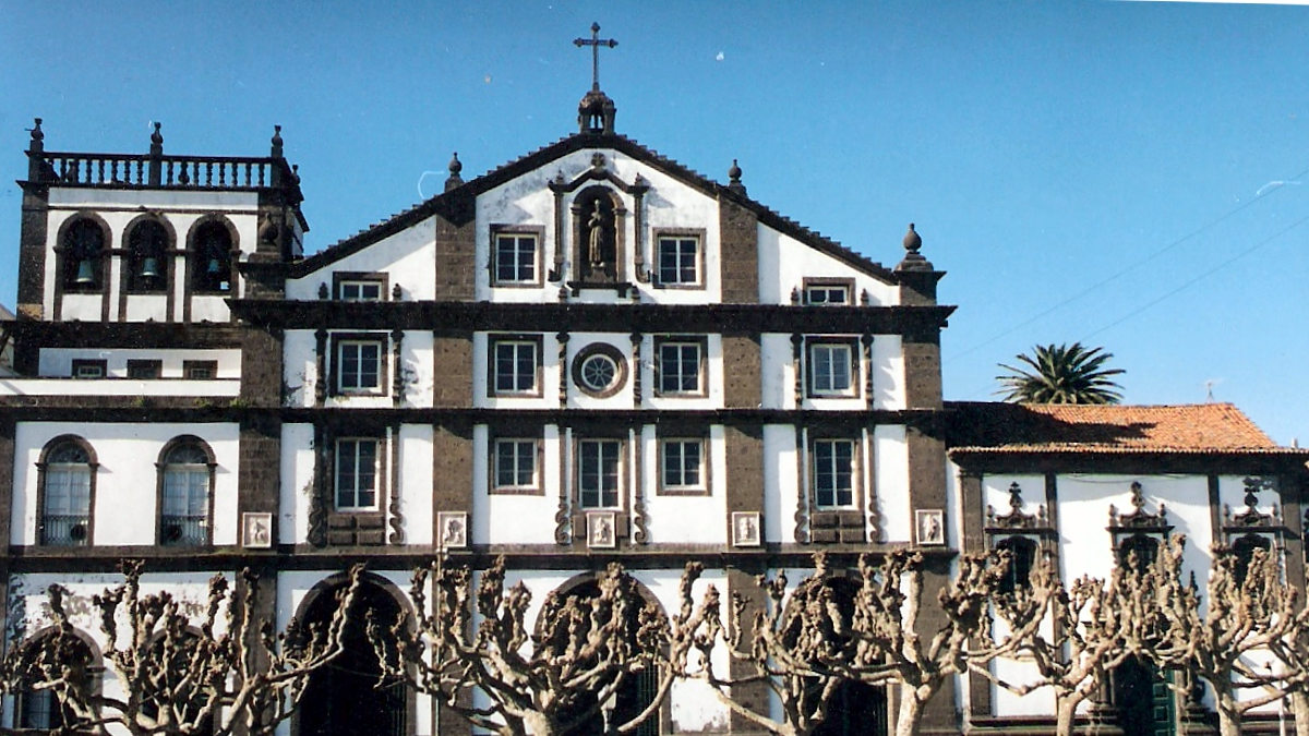 “Conversas na Sacristia”: Diálogos com crentes e não crentes sobre vida, cultura e arte