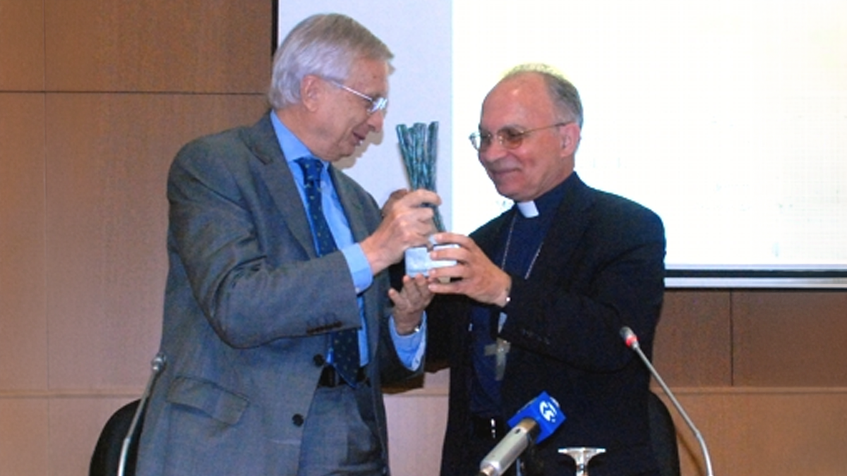 Intervenção de Francisco Sarsfield Cabral na receção do Prémio Árvore da Vida – Padre Manuel Antunes