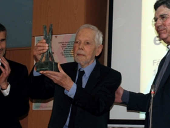Igreja perdeu «sentido da criatividade e do diálogo com a sociedade» mas «recuperou o seu lugar no mundo da ciência e da razão», afirma José Mattoso