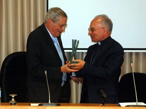 «Consola-me ter-me esforçado por servir a fé»: Walter Osswald recebeu Prémio Árvore da Vida