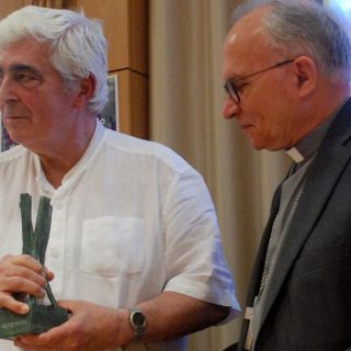 Prémio Árvore da Vida é agradecimento da sociedade e da Igreja a Luís Miguel Cintra