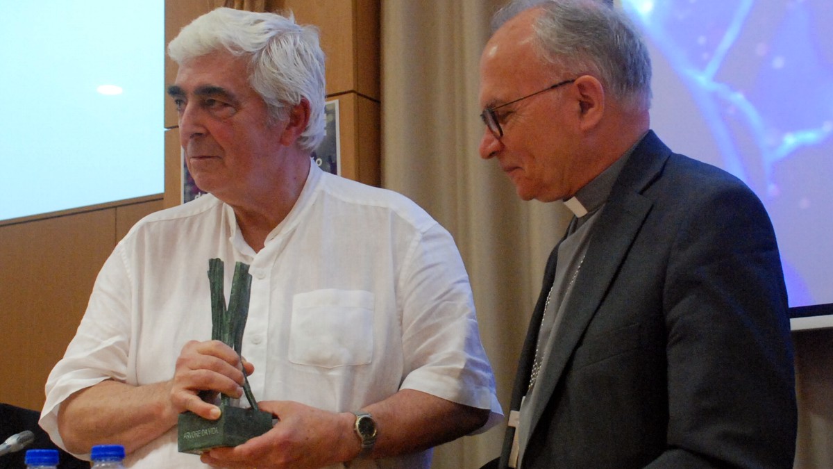 Prémio a Luís Miguel Cintra simboliza «pontes» lançadas pela Igreja, afirma bispo